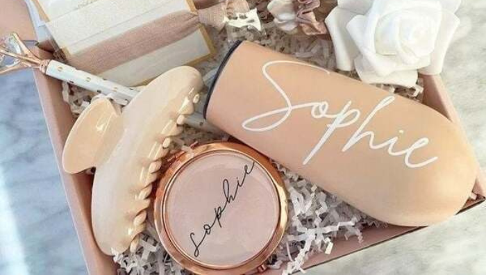 Xu hướng quà tặng cá nhân hóa 2025 phù hợp cho nhiều dịp lễ trong năm