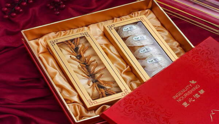 Gợi ý 9 quà Tết tặng đối tác cao cấp, ý nghĩa giúp thắt chặt mối quan hệ
